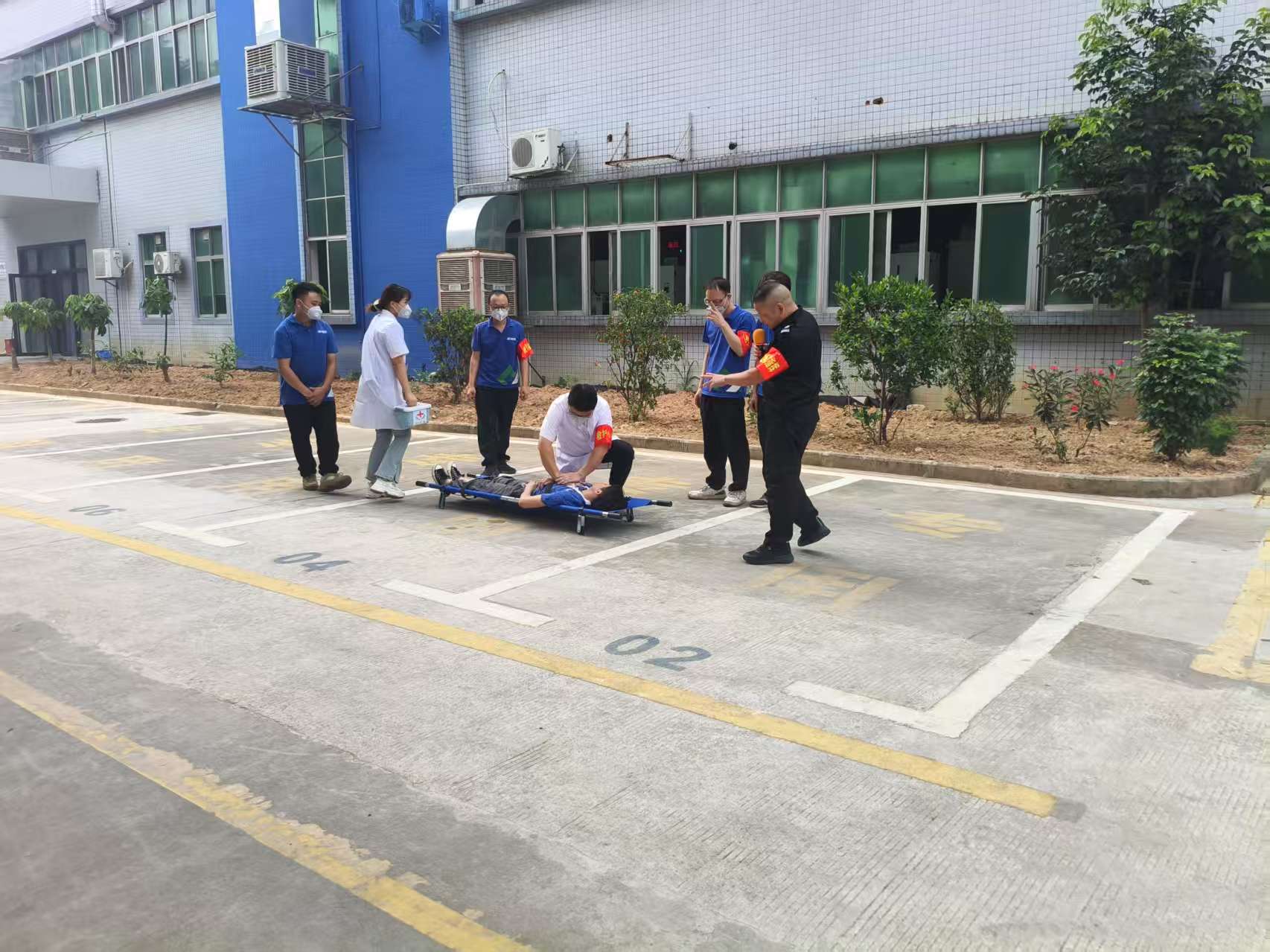 f8a01f17-9ed3-443b-a28d-fc52af182cca.jpg